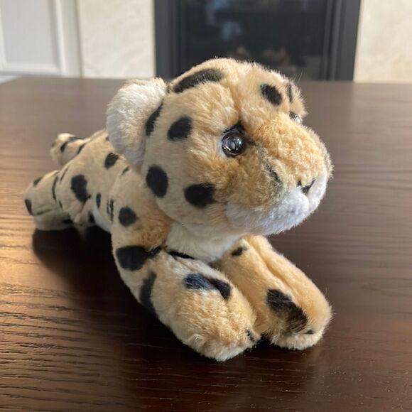 Gund Telus Leopard Cat  Plush and Beans 4" tall x 7.5" L cheetah Leopard - Picture 1 of 6